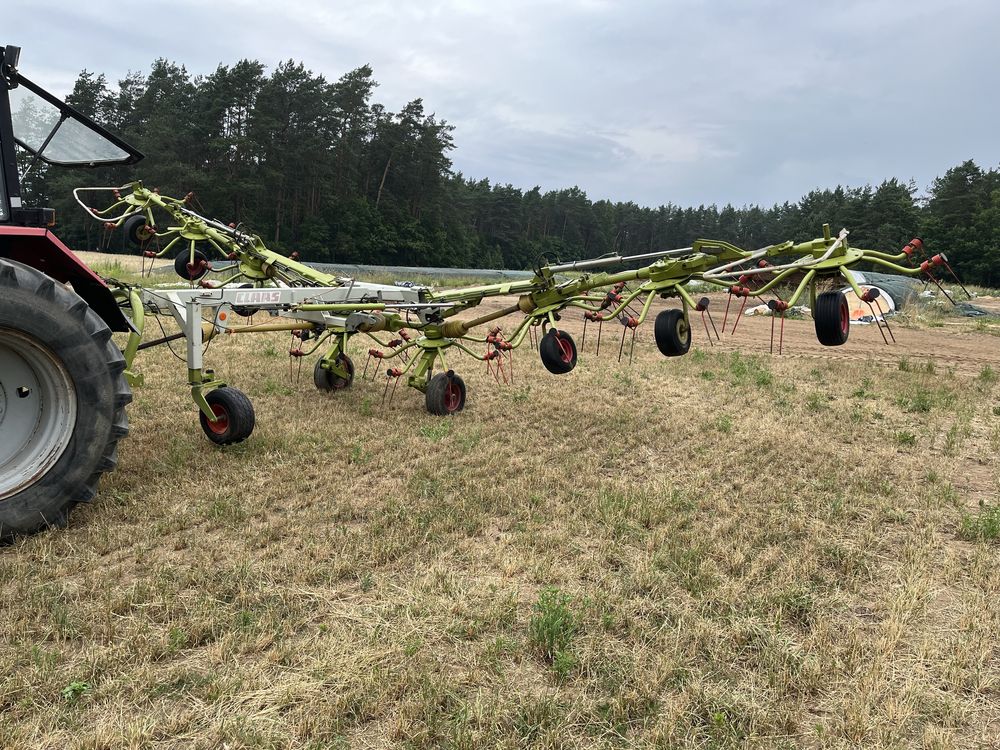 Przetrząsark claas volto 1050t