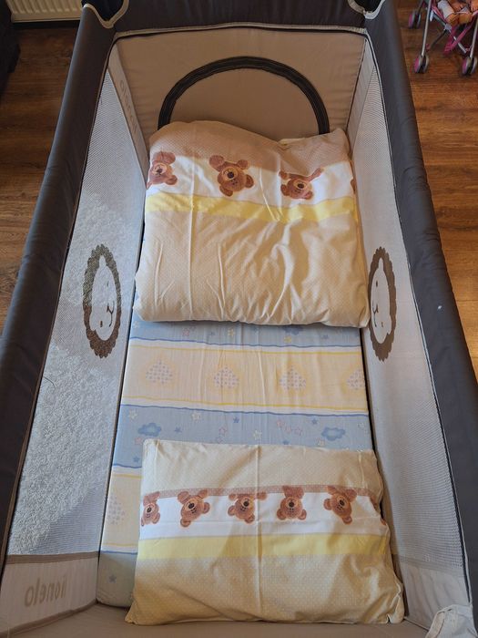 Sprzedam turystyczne łóżeczko firmy Lionelo z akcesoriami exstra.