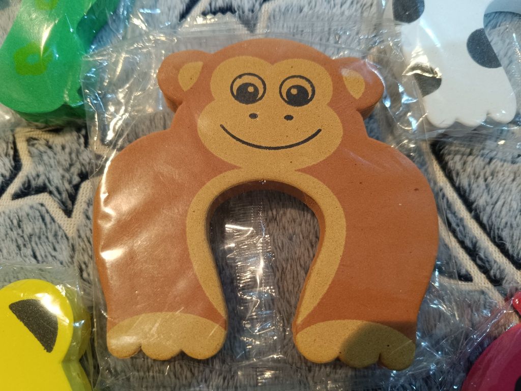 Proteção para portas. Infantil