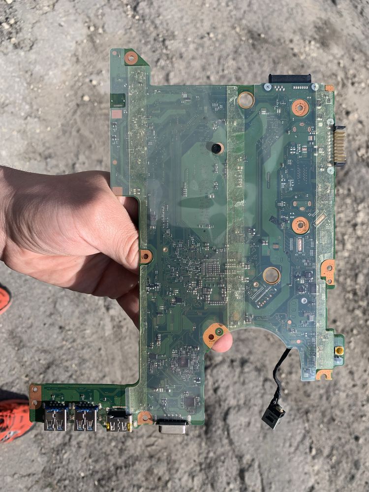 Материнська плата до Toshiba a40-c-108 , не робоча