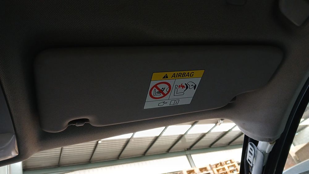 Pála de sol direita BMW X1 (F48)