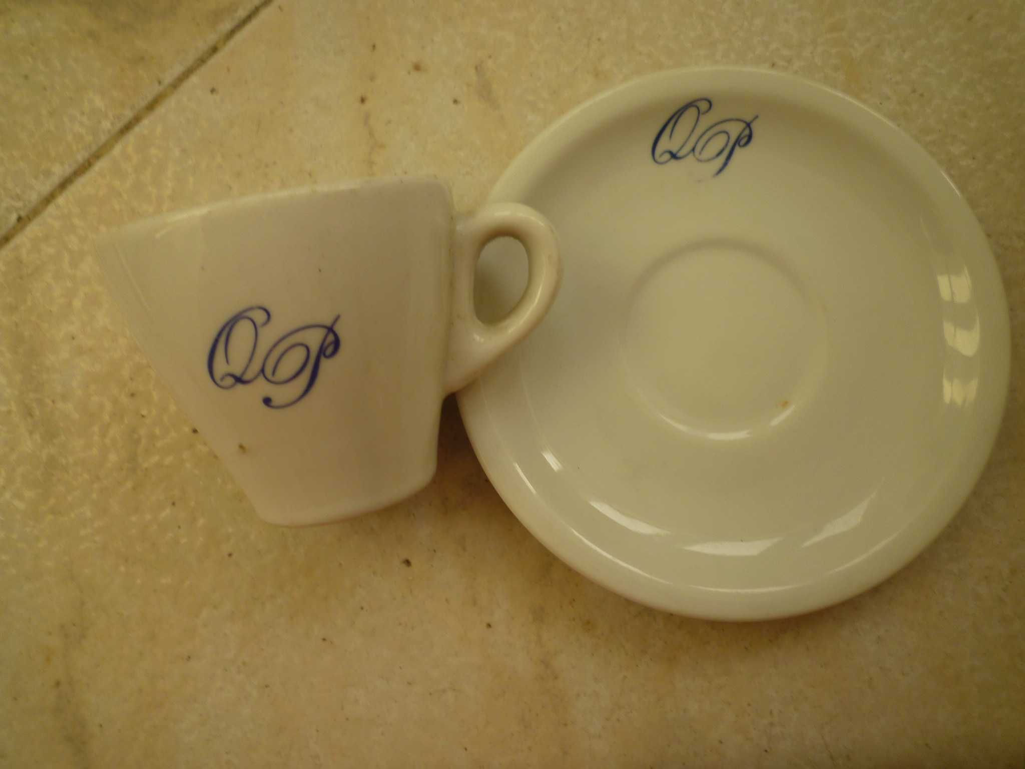 Chaneva e pires QP  Porcelanas