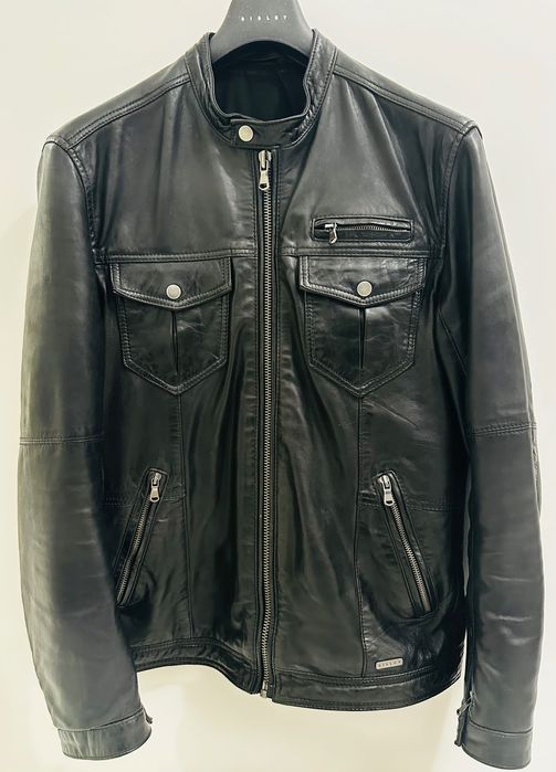 Blusão pele Sisley