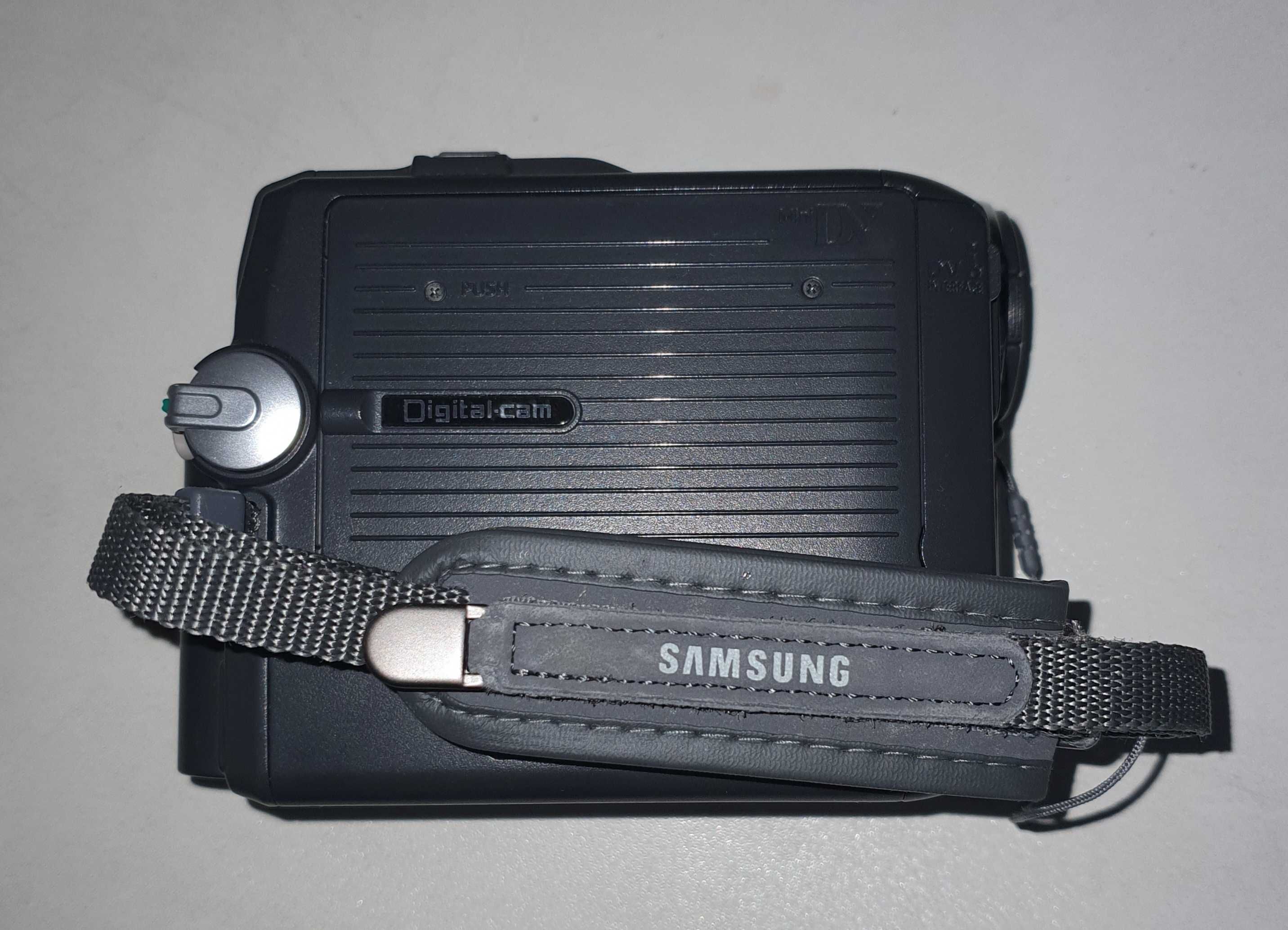 Vende-se Máquina de filmar Samsung VP-D-351 para peças.