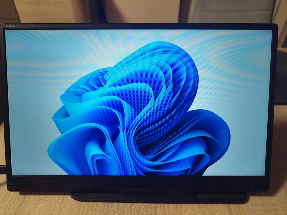 Monitor przenośny Asus ZenScreen MB166C 15.6cala z pokrowcem