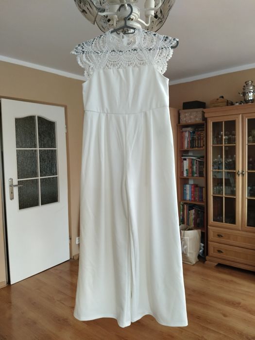 Kombinezon biały 140-146