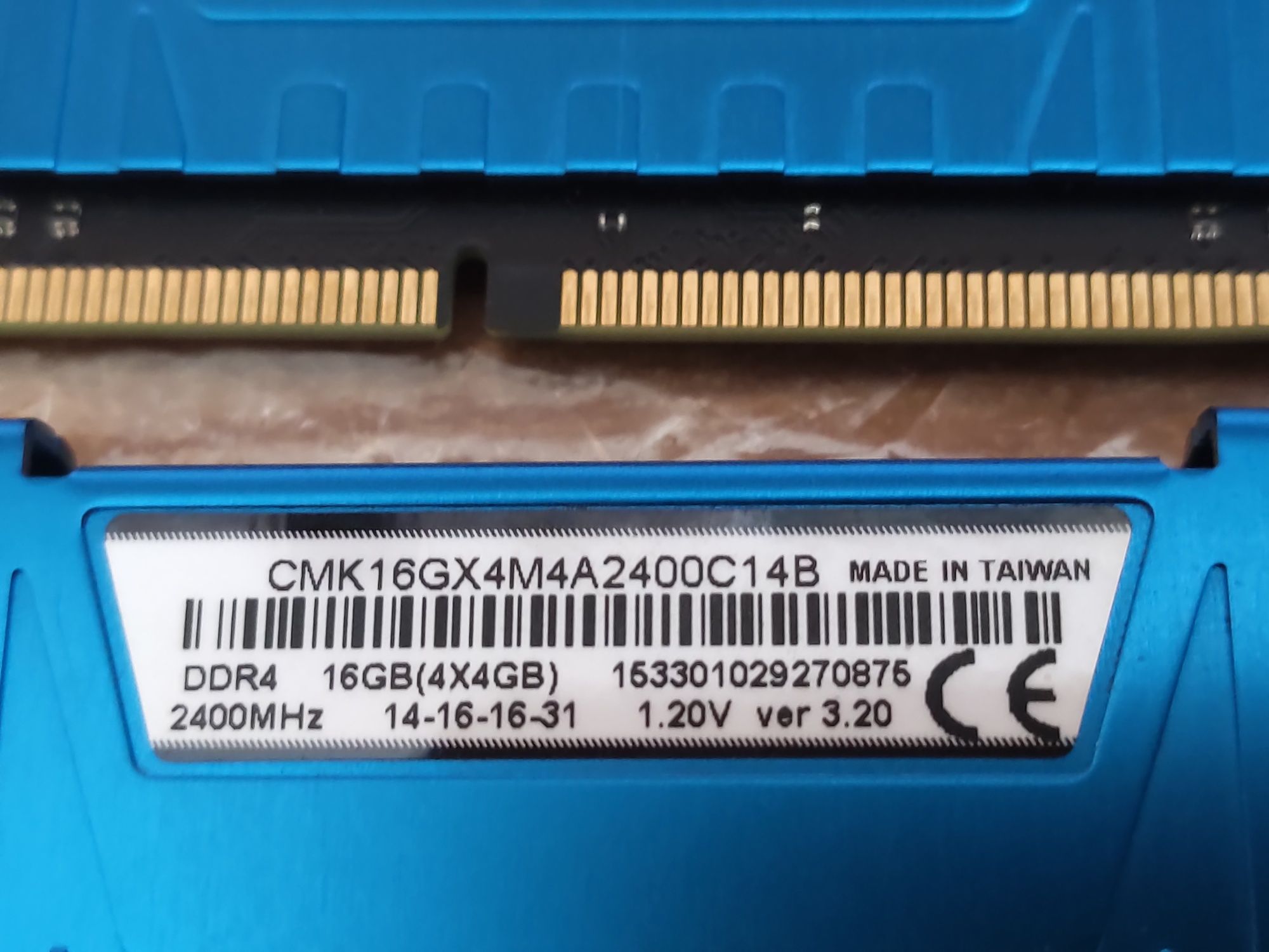 Pamięć RAM Corsair Vengeance LPX RAM DDR4 4x4GB 16GB 2400MHz CL14