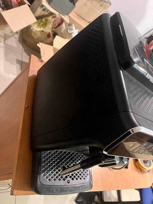 Philips LatteGO EP2220  Philips Кавоварка Кавова машина late