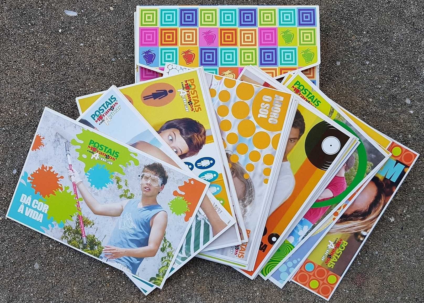 Morangos com açúcar – caderneta, poster e postais
