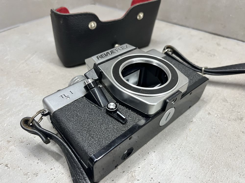 Aparat analogowy Revueflex TL1   w stanie idealnym!