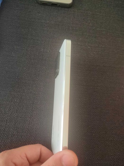 Xiaomi 13 como novo