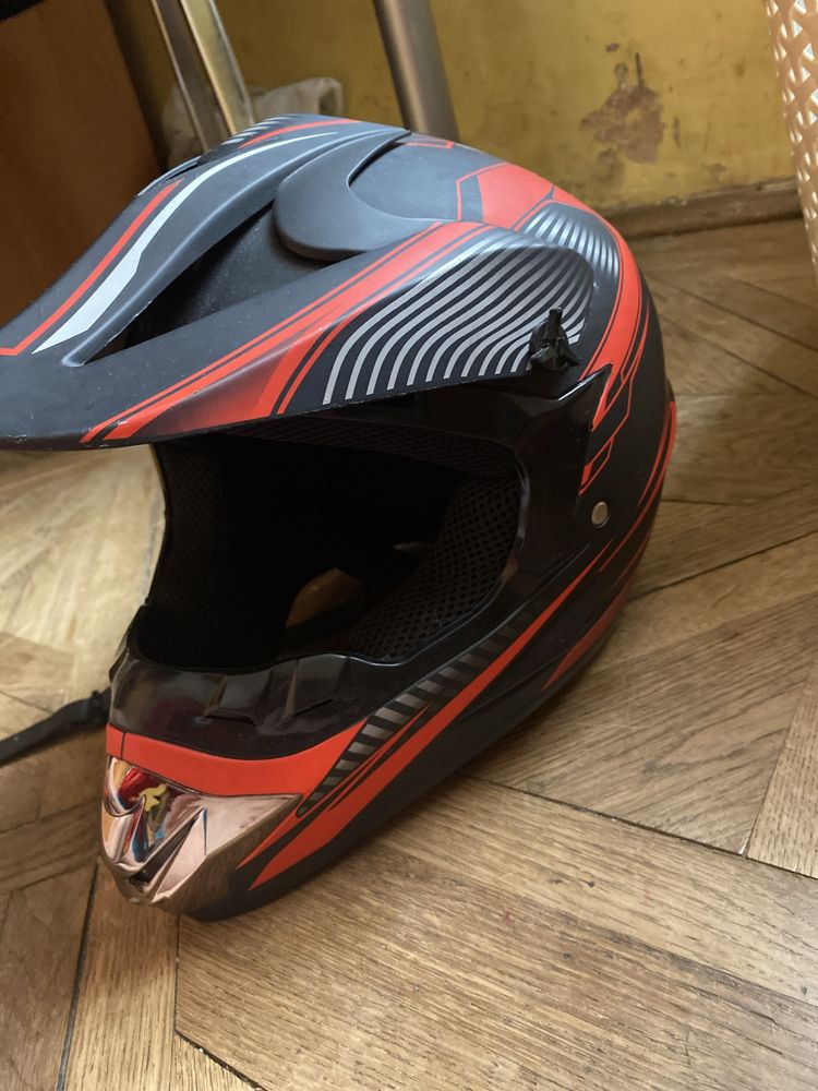 Kask full face  czarno-czerwony