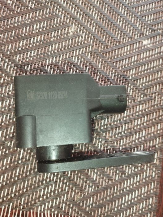 Датчик положення кузова