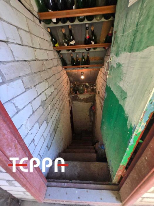 Продаж будинку з каміном та зимовим садом, Люцерна