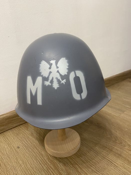 stary Hełm kask PRL Milicja Obywatelska MO