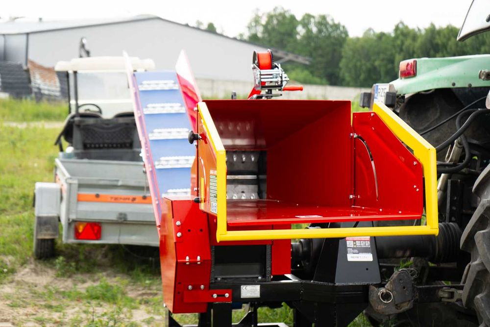 Rębak walcowy REMET R-150 + PODAJNIK == cena brutto==