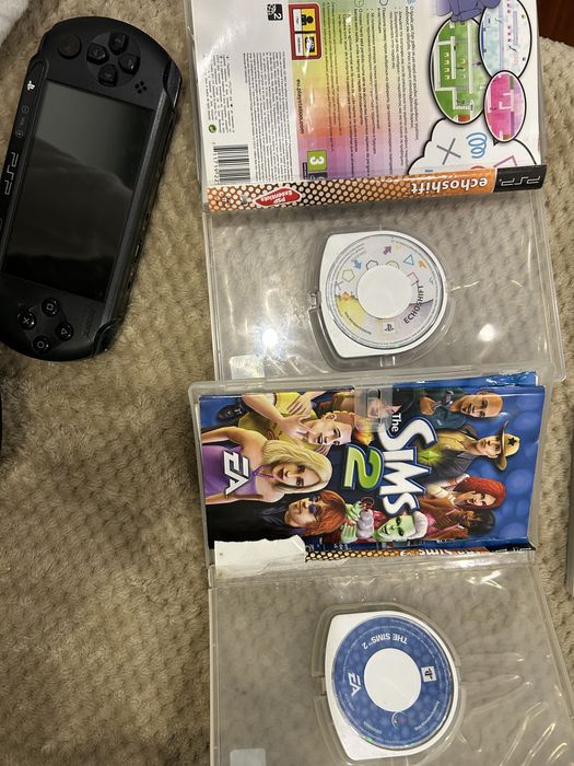 Psp E-1004 com 4 jogos
