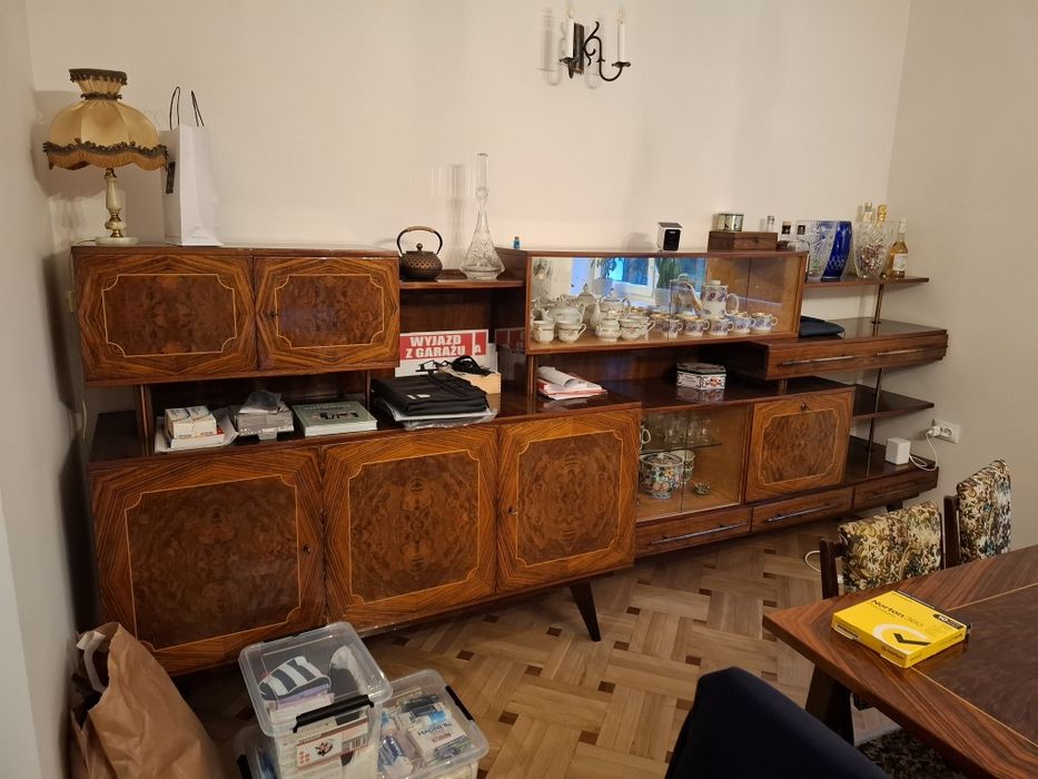 Regal prl z szafkami