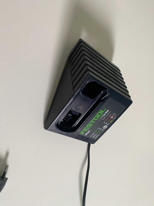 FESTOOL MXC Ładowarka do wiertarko-wkrętarek CXS i TXS