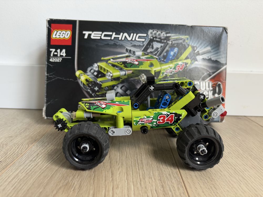Lego technic pustynna wyscigówka (42027)
