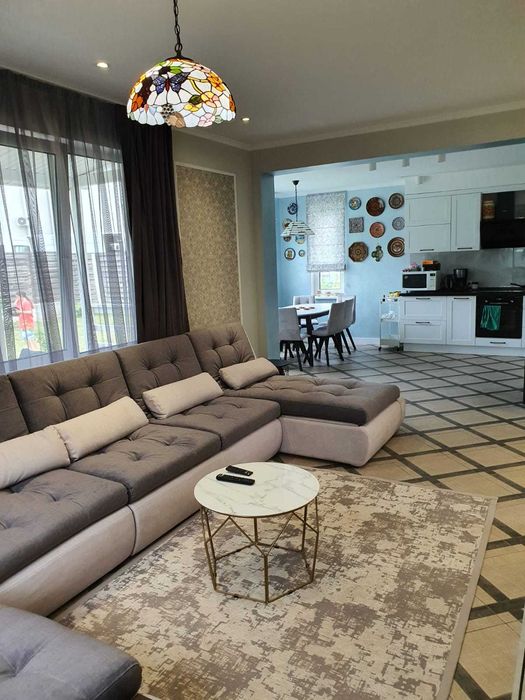 Пропоную будинок с Белогородка ,Котеджне містечко Зелений Бульвар