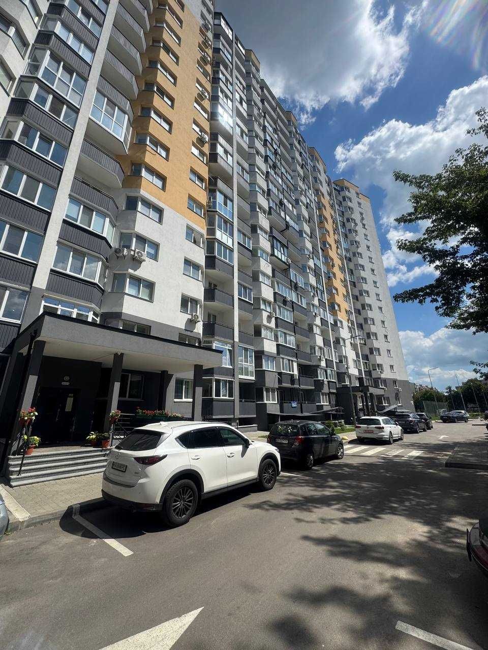 Продам  квартиру 91 м2,під бізнес,офіс , ЖК Атлант Петлюри 21 б,без %