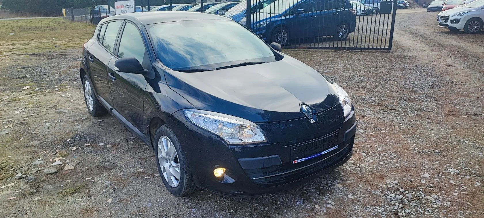 Renault Megane 1.6 16V hatchback tomtom podgrzewane siedzenia tylko 96 tys.km