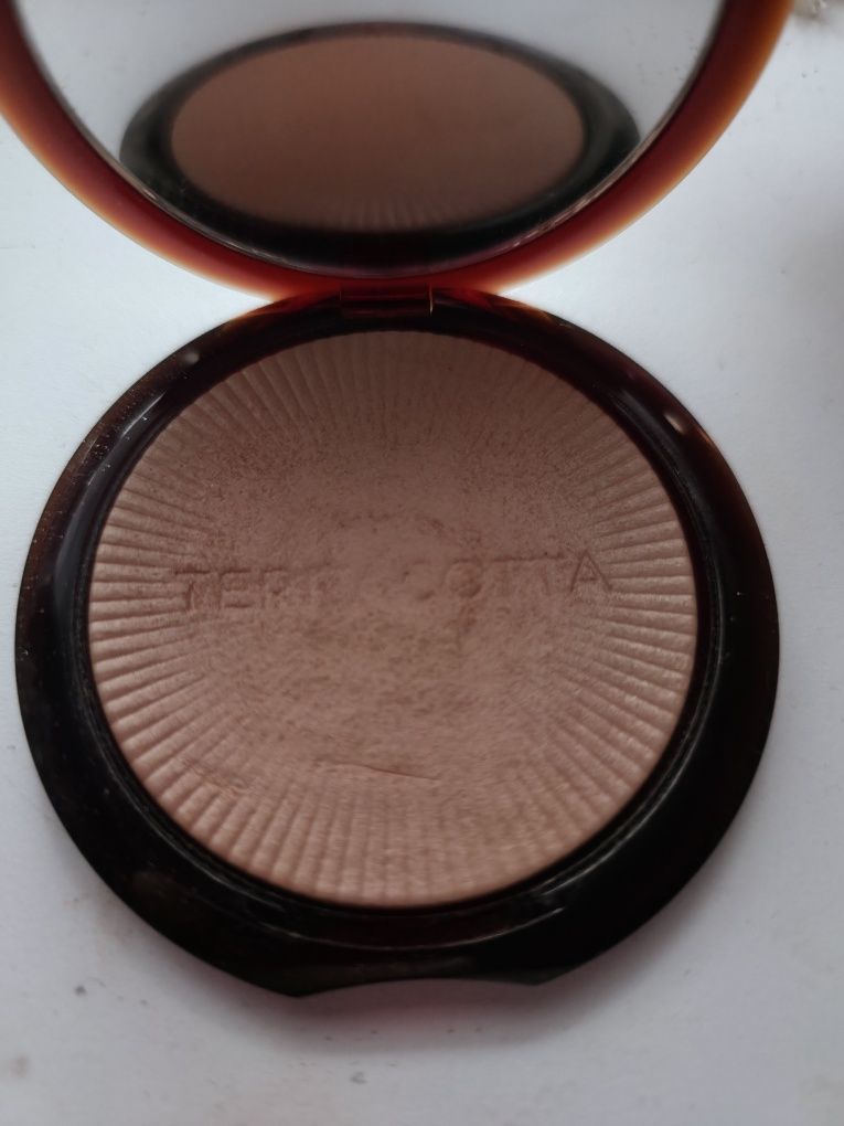 Rozświetlacz guerlain