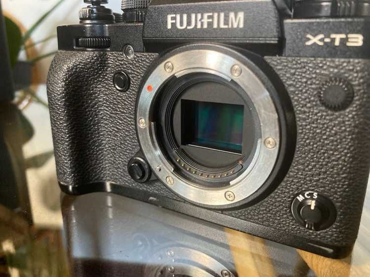 Fujifilm XT-3 + Lente + Acessórios (board é nova)