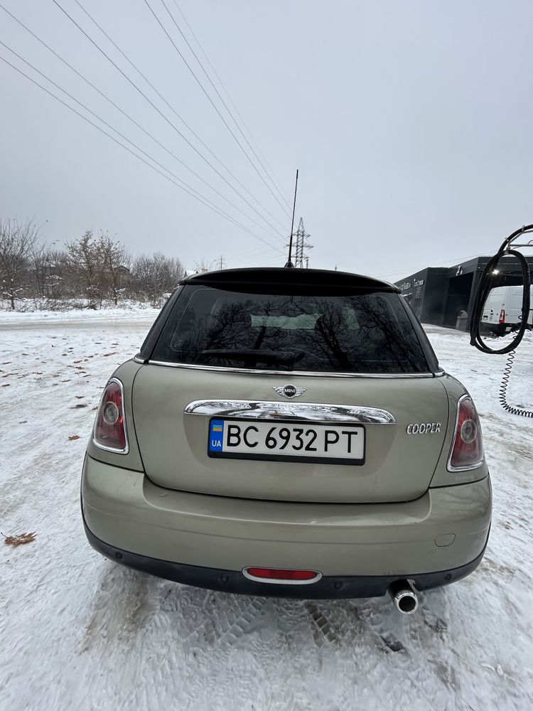 Mini cooper в кузові r56 2007року