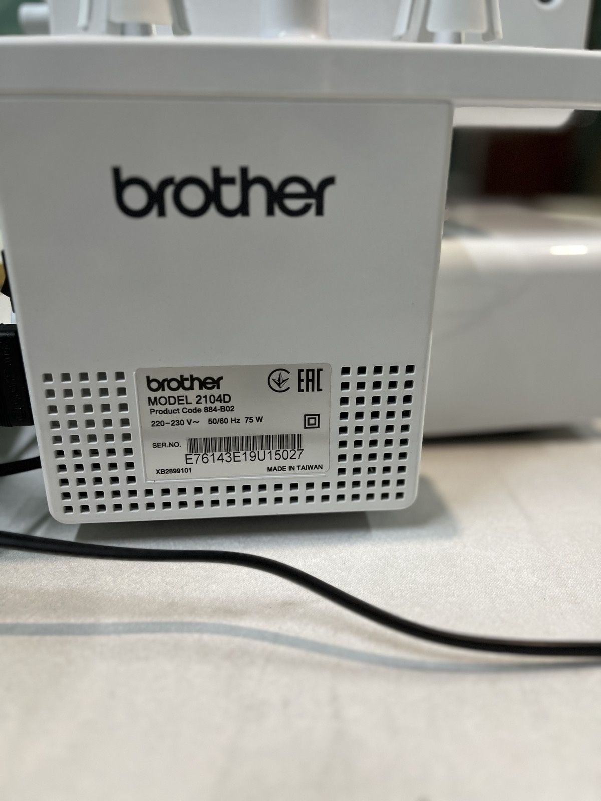 Оверлок Brother 2104D