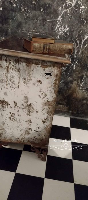 Szafka, drewno z motywem czarownicy