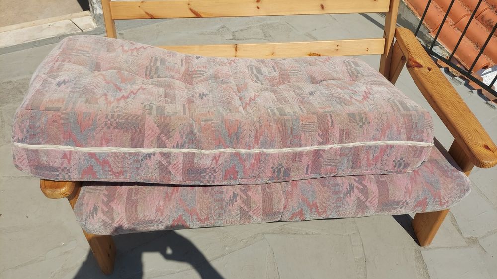 Conjunto de sofás em pinho maciço