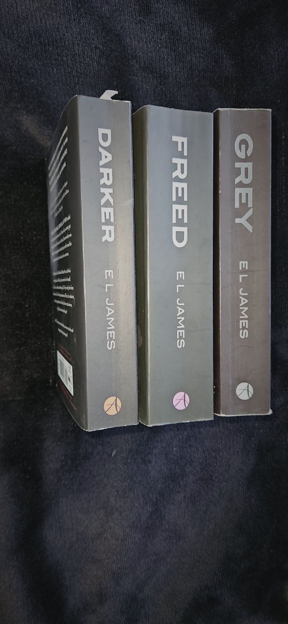 Livros 50 Shades of Grey by El James Christian version English