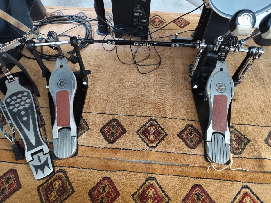 Vendo pedal duplo GIBRALTAR