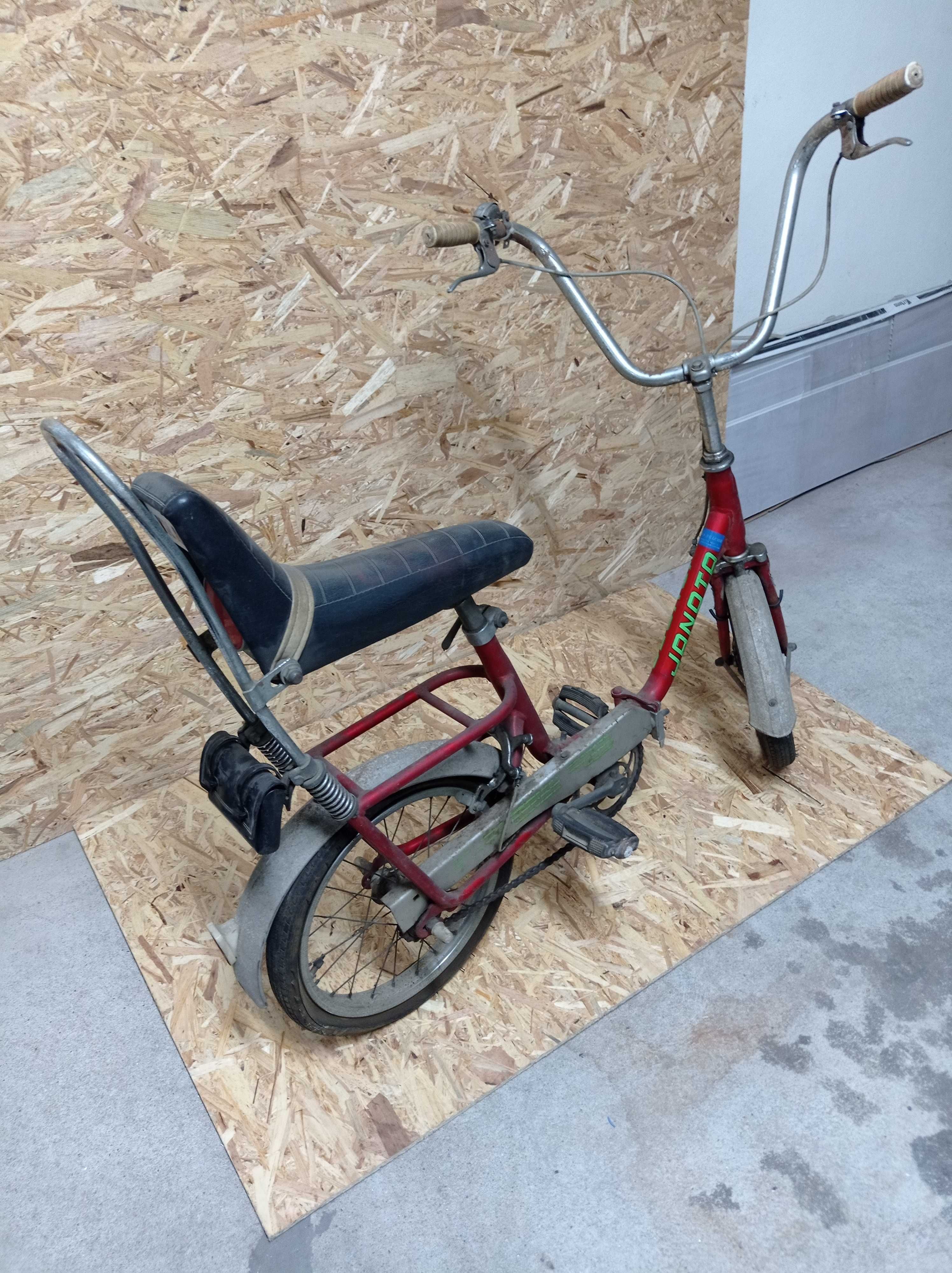 Bicicleta de criança antiga