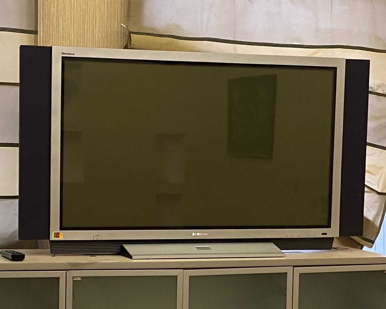 Плазменная панель Самсунг, 50". 2002г