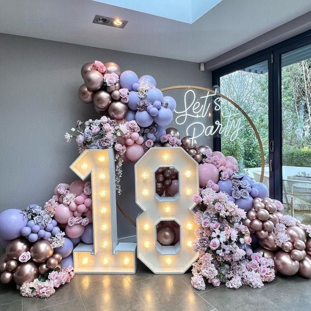 Wynajem cyfr LED/ stelaży