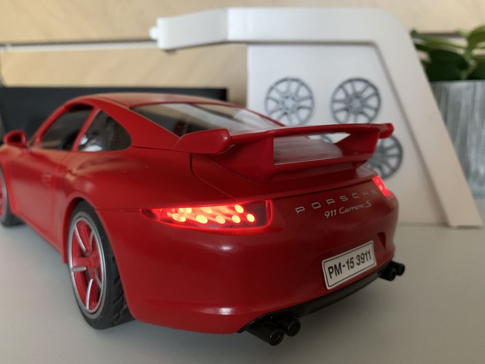 Playmobil 3911 - Porsche Carrera 911 S czerwony świeci