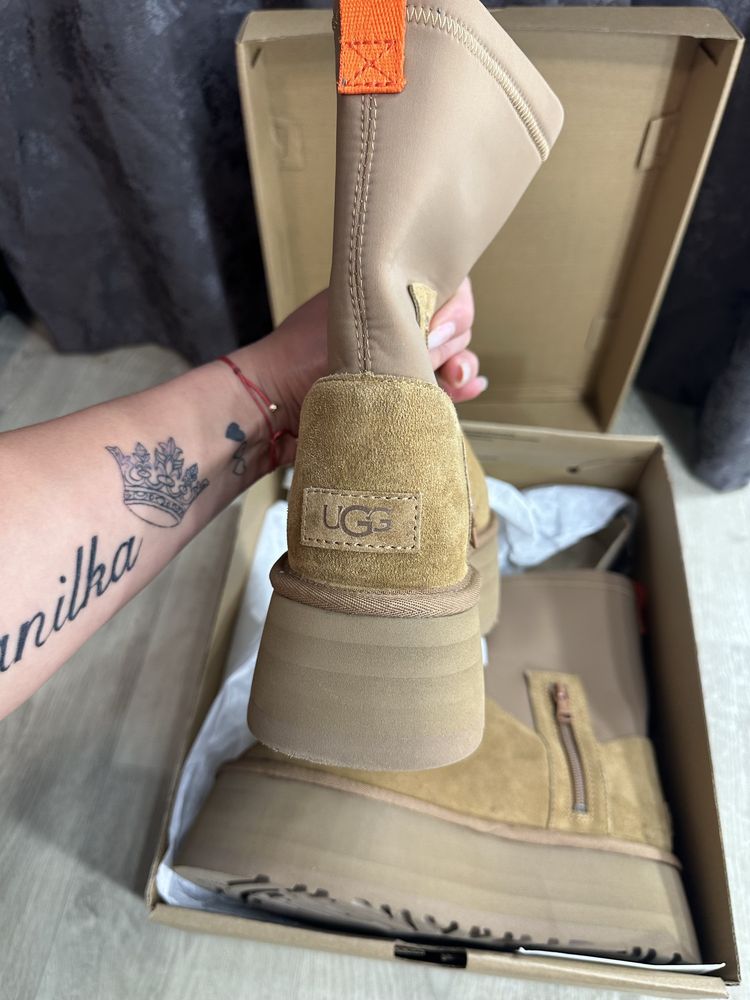 Продам нові угги Ugg  dipper classic 5 см  на платформі нові