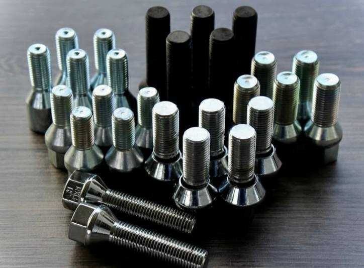 Болты                    .