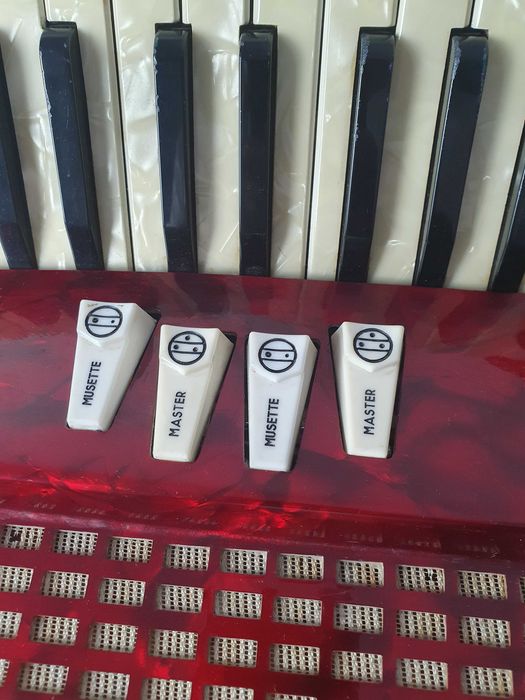 Akordeon włoski Excelsior 80basów.