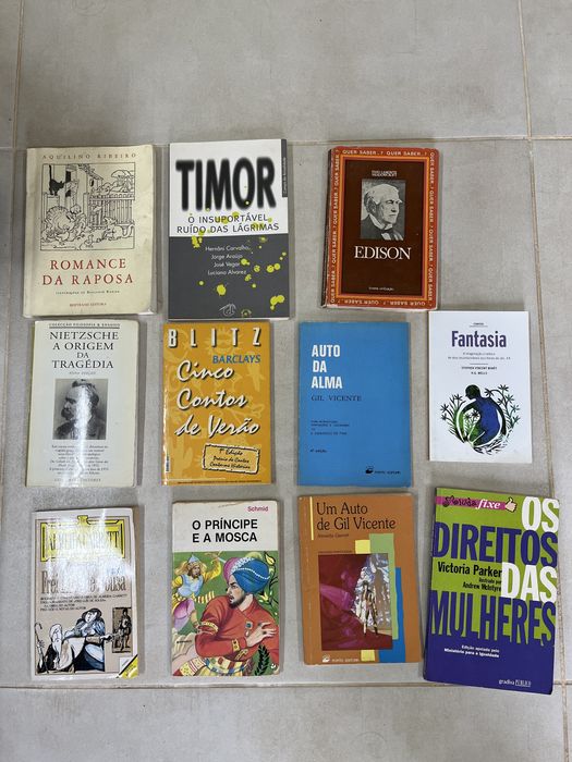 Variaedades de livros ( ler legenda)