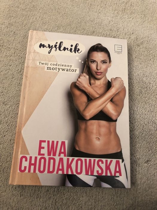 Myślnik, Ewa Chodakowska