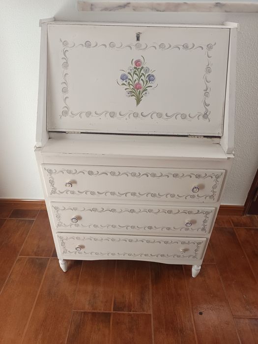 Mobília de quarto típica alentejana