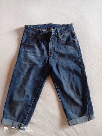 Jeansowe spodnie/spodenki dla dziewczynki 128. Rybaczki