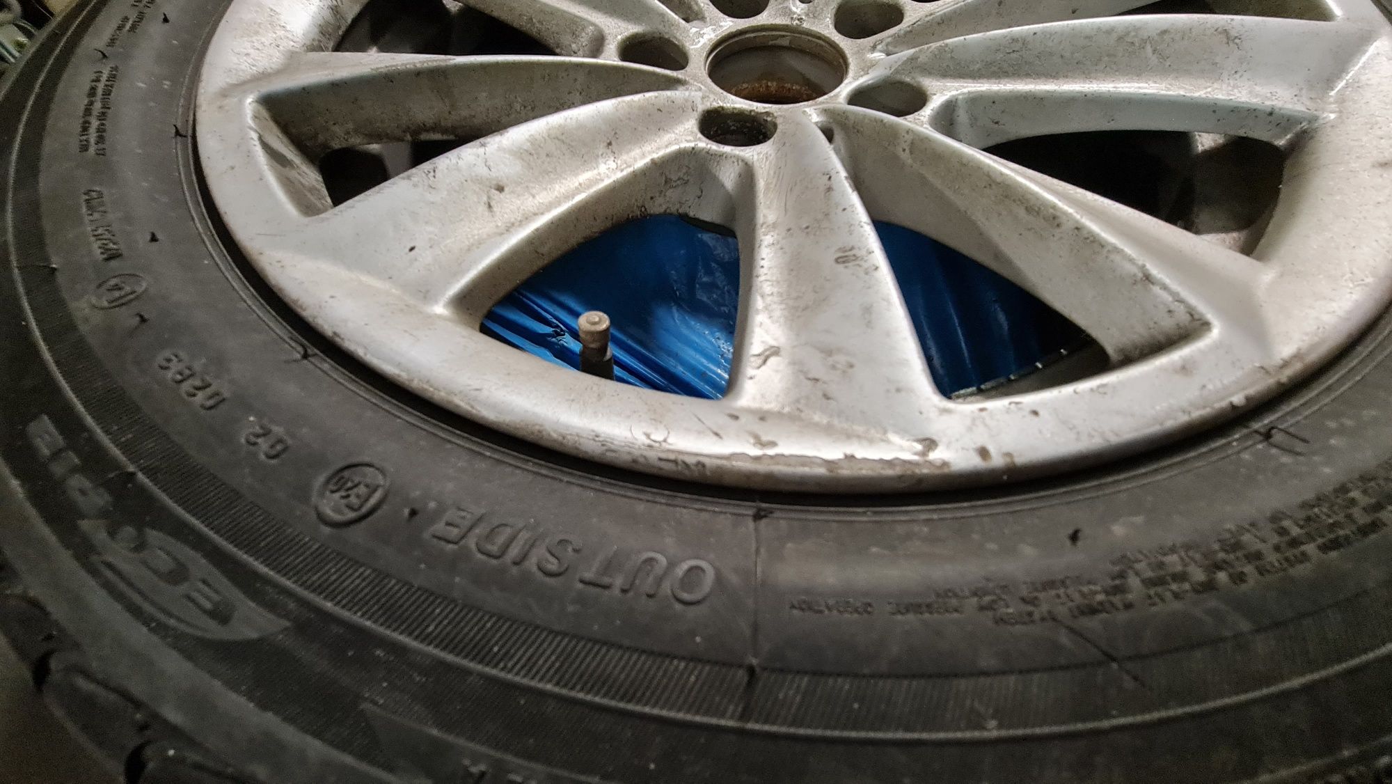 Felgi styling 236 z oponami bridgestone 5x120 17r