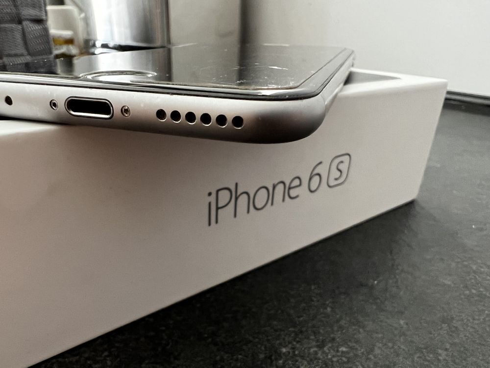 iPhone 6S 32GB A1688