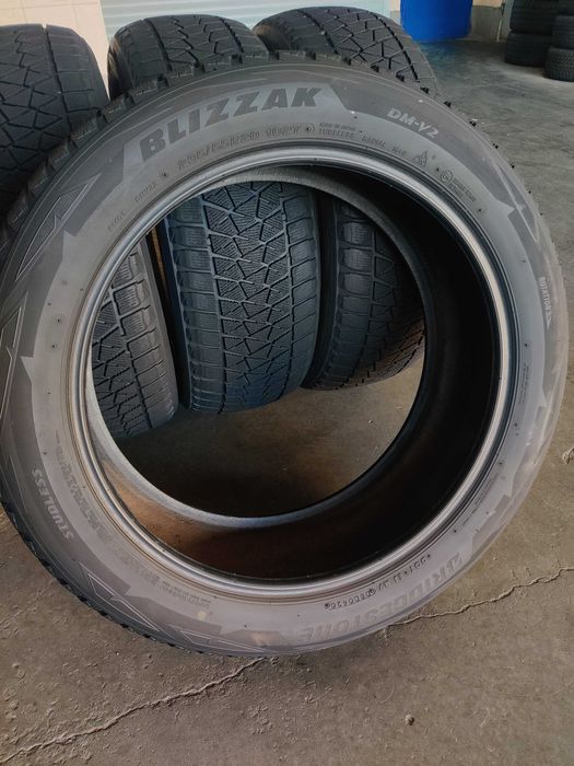 R20 235 55 Bridgestone Blizzak DM-V2 зимові шини