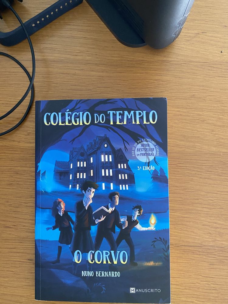 Vende -se livro Colégio do Templo - O corvo